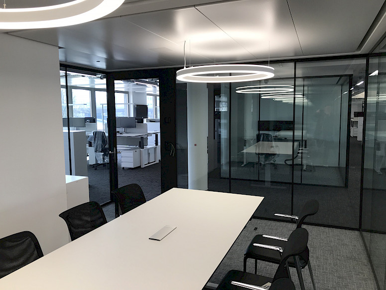 Bürogebäude  -  PSP Real Estate AG