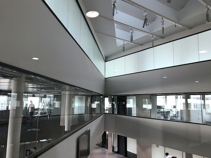 Bürogebäude  -  PSP Real Estate AG